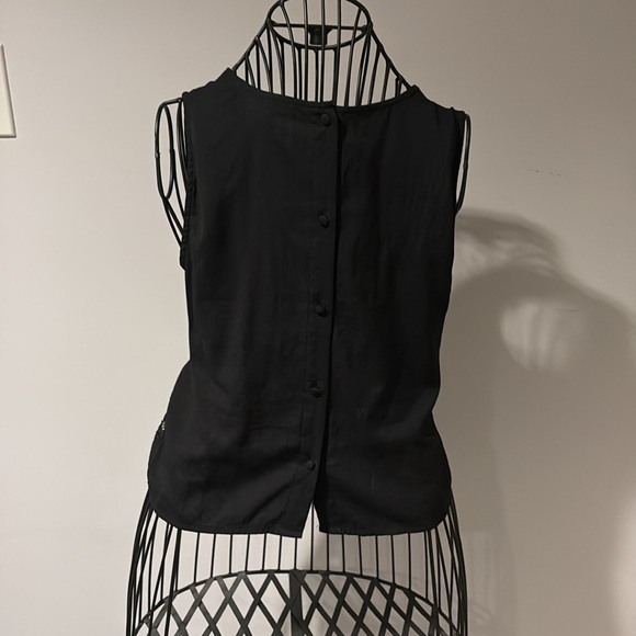 Black tank - Picture 3 of 5